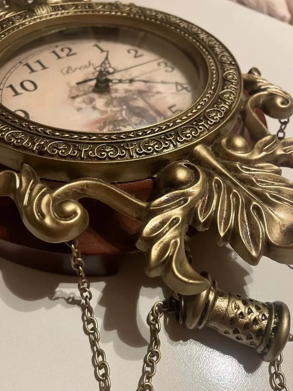 Bresh Vintage-Style Wooden Wall Clock with Decorative Pendulum